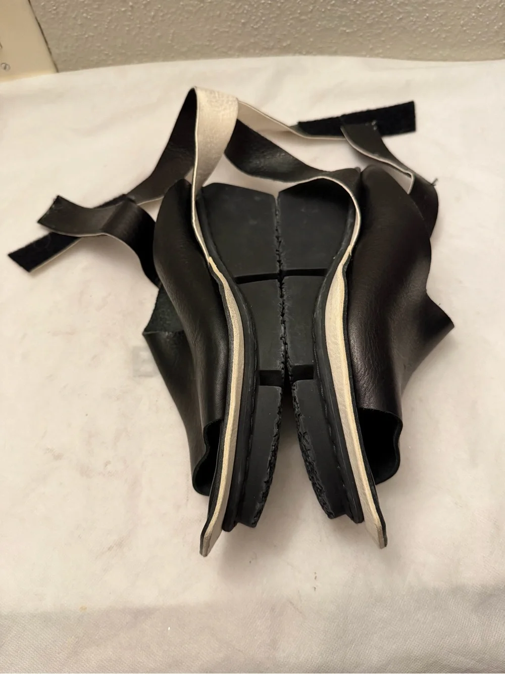 Tripp NYC Black and White Leather Ankle-Strap Sandals, pre-owned, SZ38